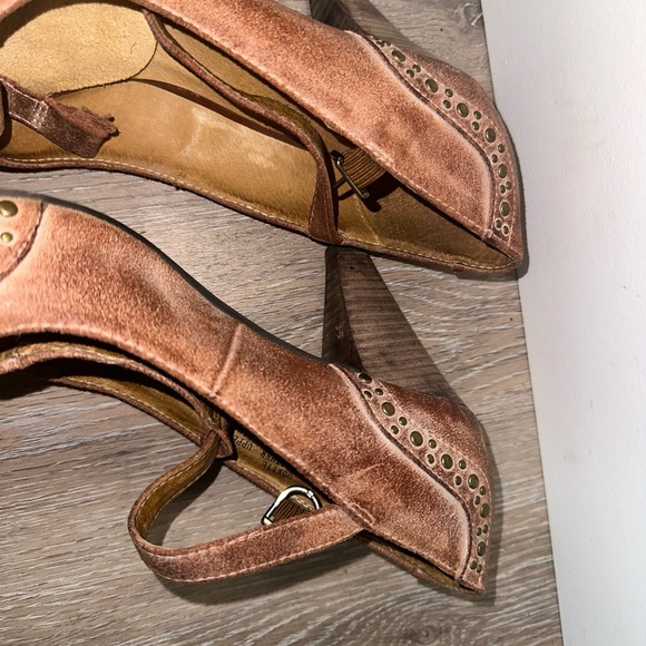 Chocolate Blu Slip On Closed Toe Buckle Block Size 8 Heels - Picture 12 of 15